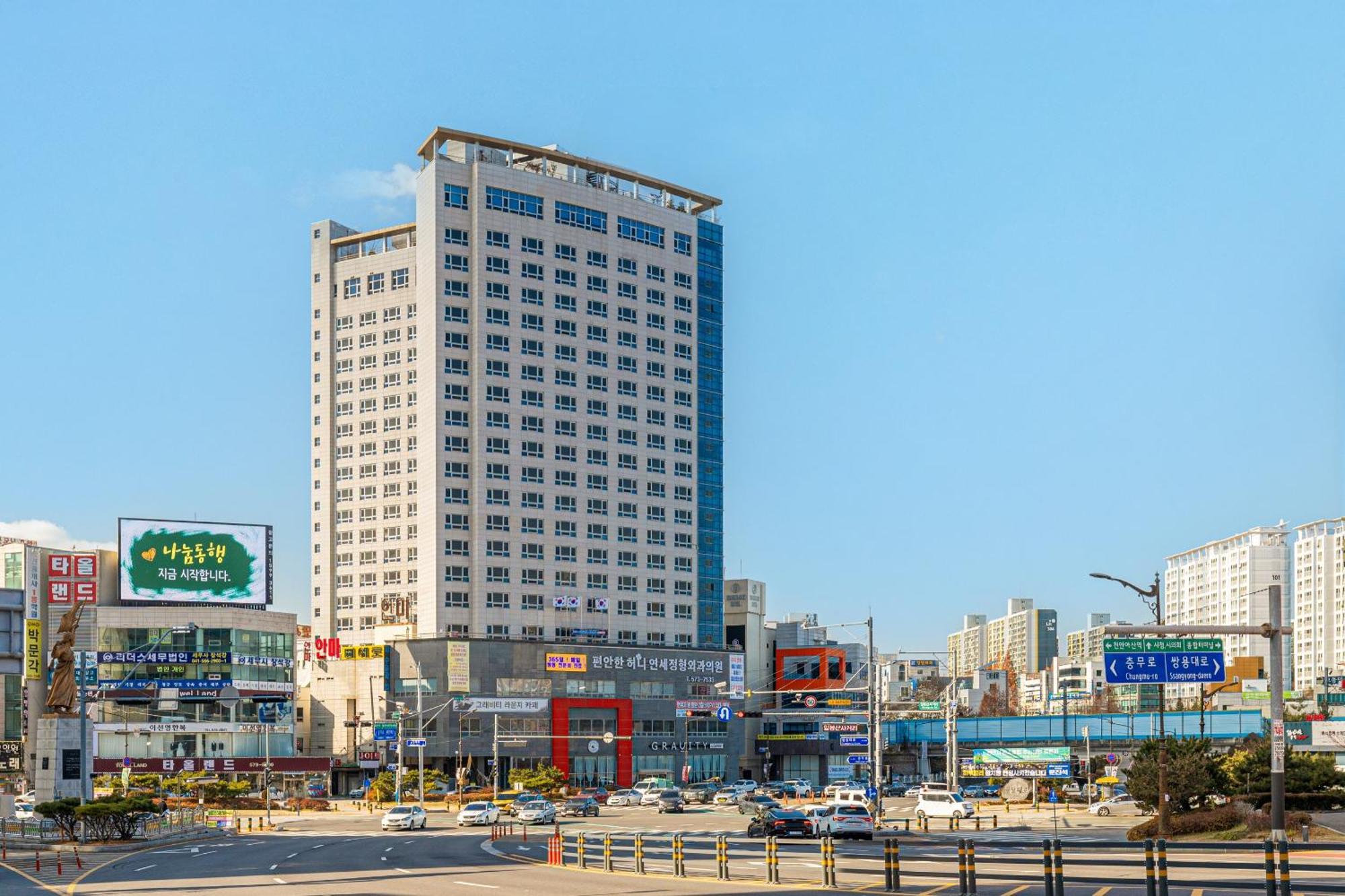 The Sky Hotel Cheonan Extérieur photo